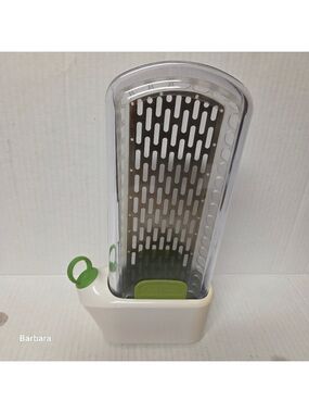 Preparã Fresh Herb Saver Container
